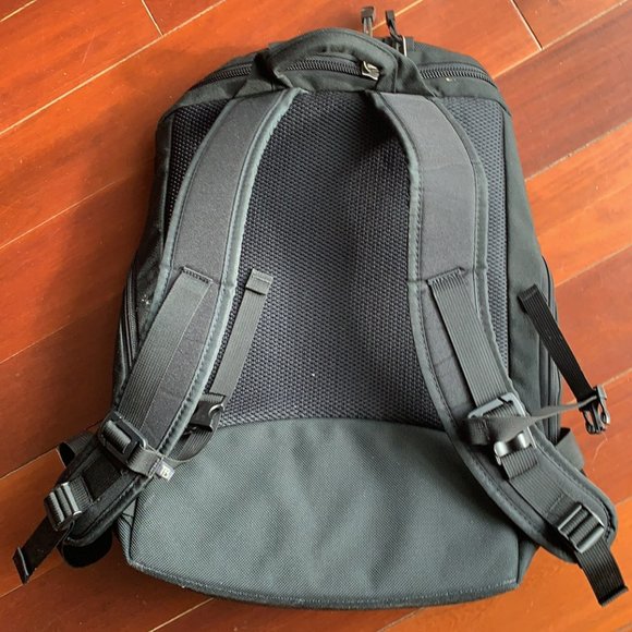 Tom Bihn Smart Alec Black Backpack - Picture 8 of 8